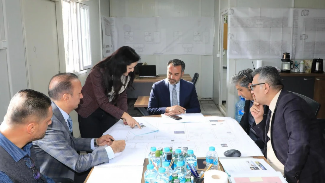 Başkan Şerifoğulları, Tarihi Öğretmenevindeki Çalışmaları Yerinde İnceledi