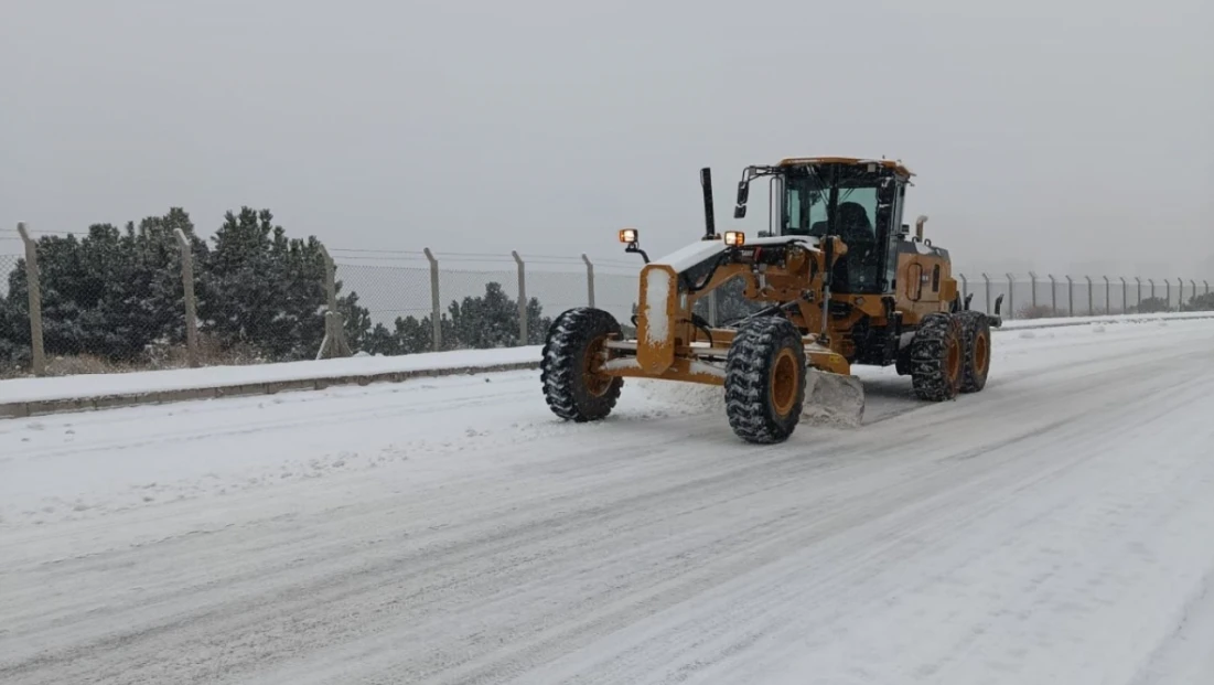 Elazığ Belediyesi Karla Mücadelede Teyakkuzda