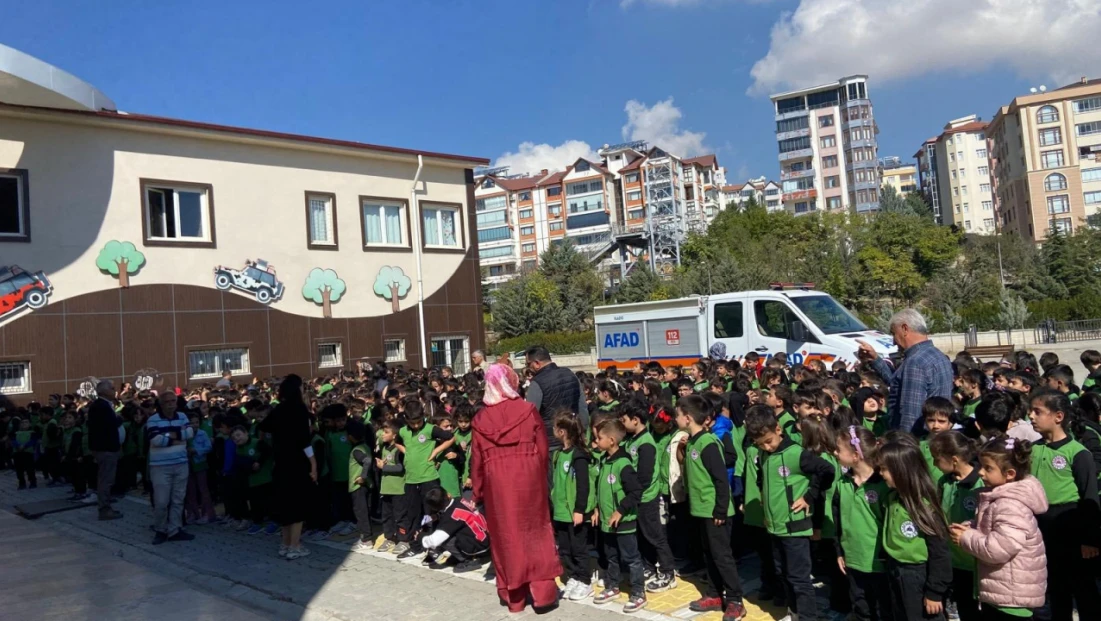 Elazığ’da Öğrencilere Afet Farkındalık Eğitimi Verildi