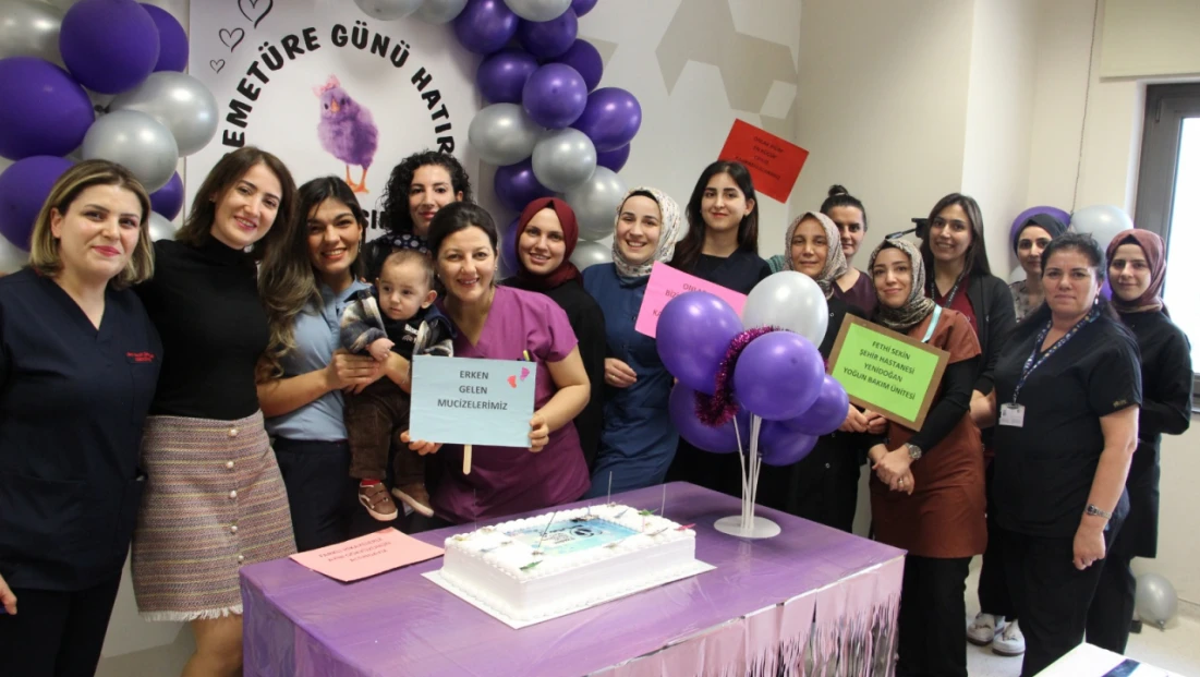 Elazığ Fethi Sekin Şehir Hastanesi’nde “Dünya Prematüre Günü” Duygu Dolu Etkinlikle Kutlandı