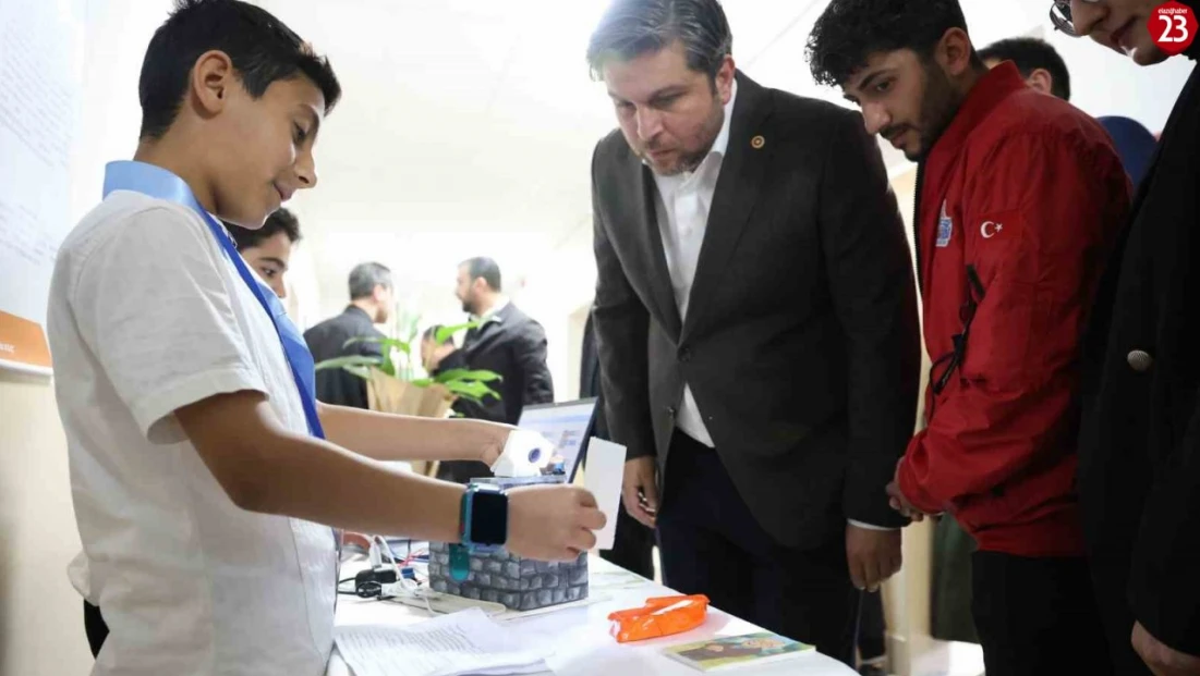 Elazığ’da Bilim Rüzgarı: Ali Kuşçu Bilim ve Sanat Merkezi’nde Öğrencilerden Geleceğe Umut Veren Projeler