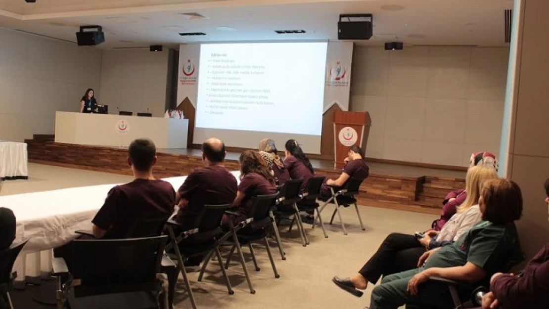 Şehir Hastanesinde Psikolojik Dayanıklılık ve Psikolojik İlk Yardım Eğitimi Verildi