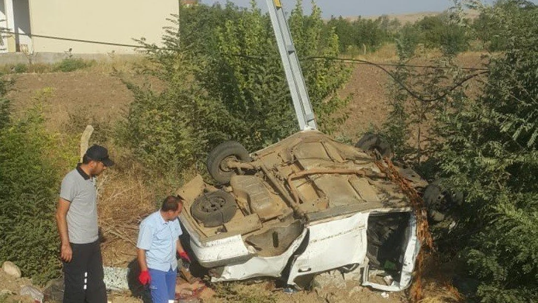 Yarımca'da Trafik Kazası 1 Kişi Öldü, 2 Kişi Yaralandı