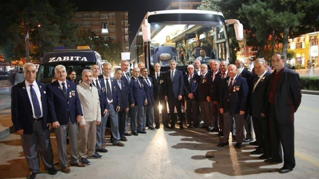 Elazığlı Kıbrıs Gazileri, Kıbrıs'a Uğurlandı