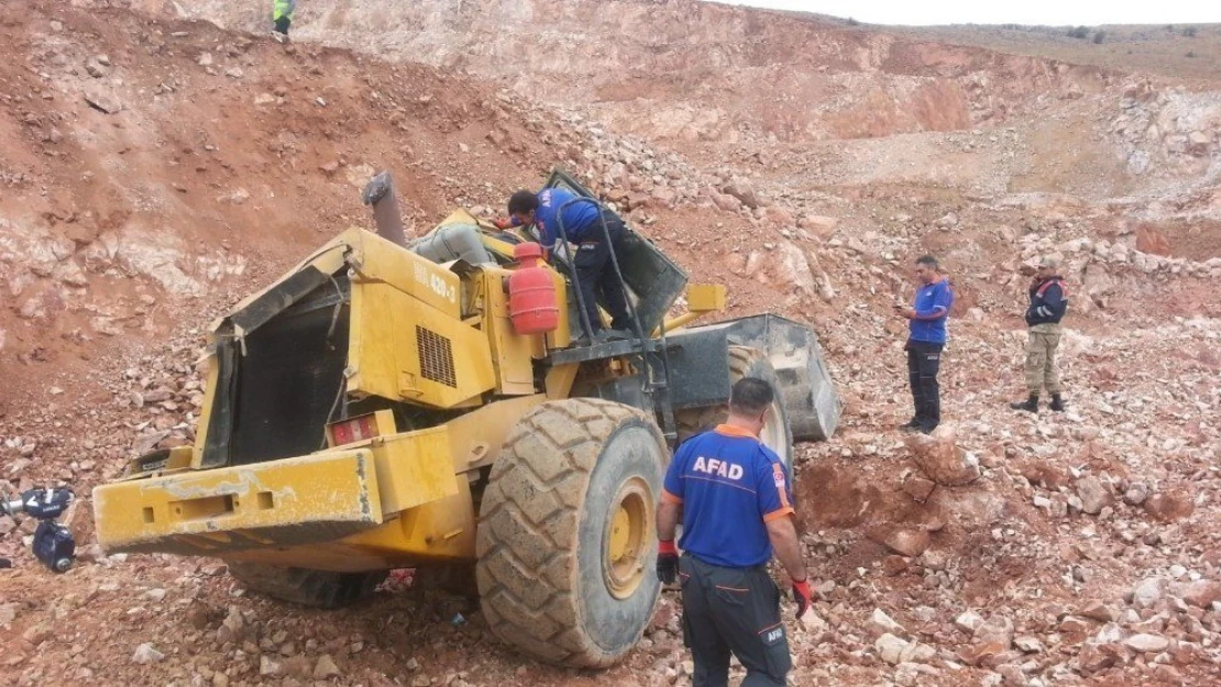 Elazığ'da İş Makinesinin Devrilmesi Sonucu 1 Kişi Öldü