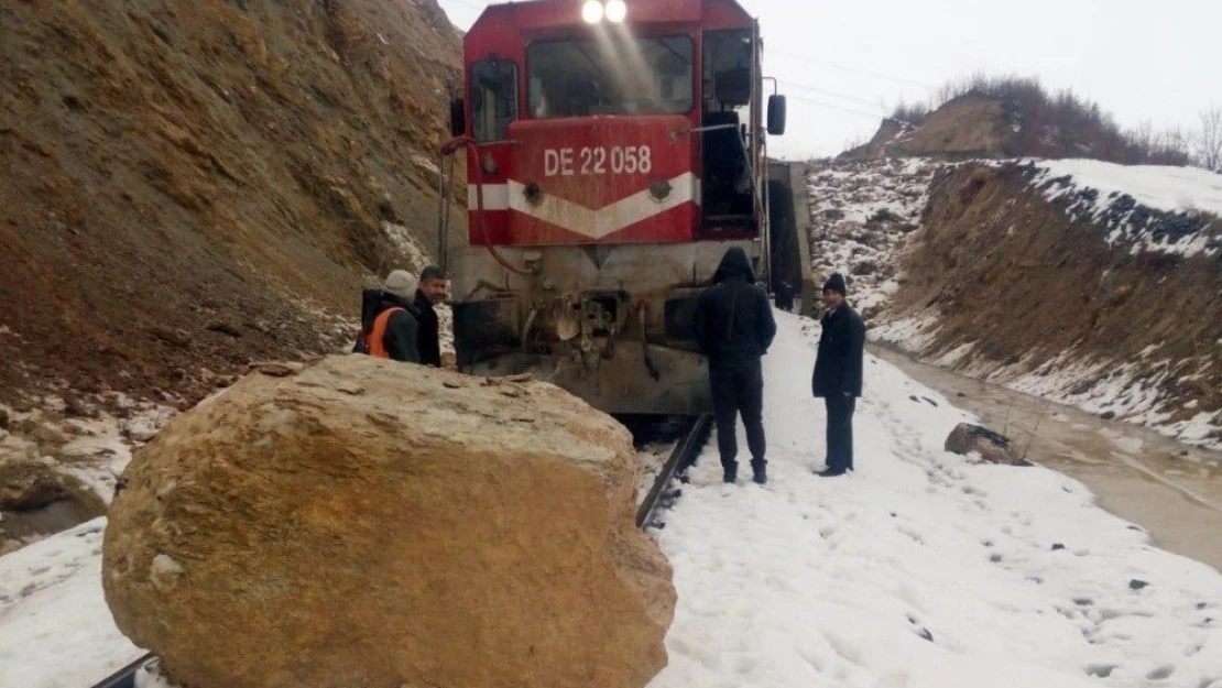 Palu'da Tren Kazasına Ramak Kaldı