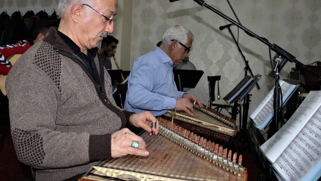 1 Elinde 10 Marifet, Yaptıklarıyla Kendisine Hayran Bırakıyor