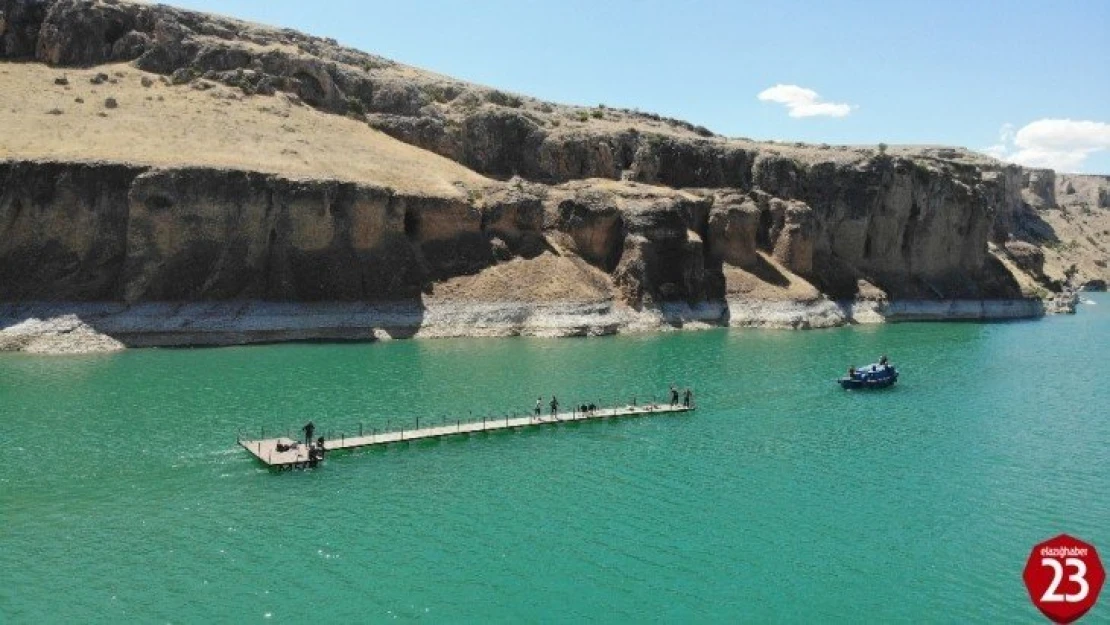 9 milyon yıllık kanyonlar için iskeleler çekilerek, kuruldu