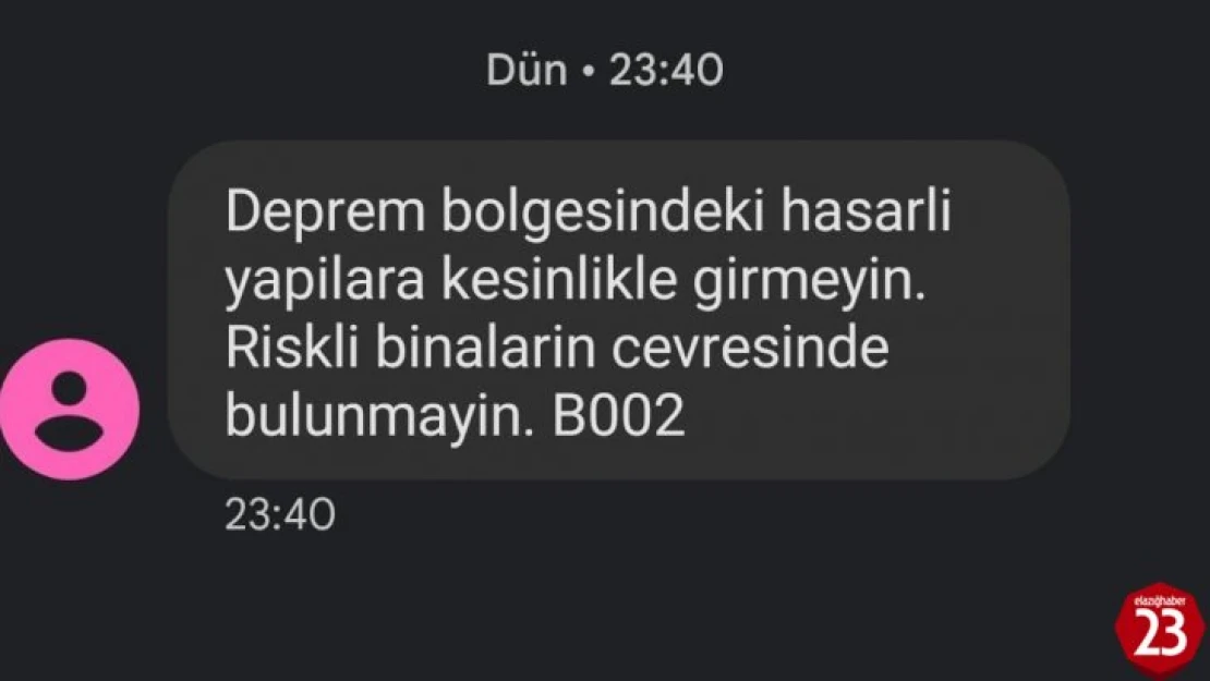 AFAD'dan depremde hasar gören binalara girmeyin uyarısı