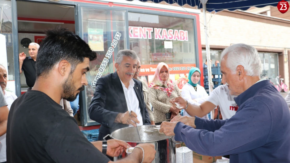 Baskil Belediyesi'nden Muharrem Ayında Anlamlı Aşure İkramı