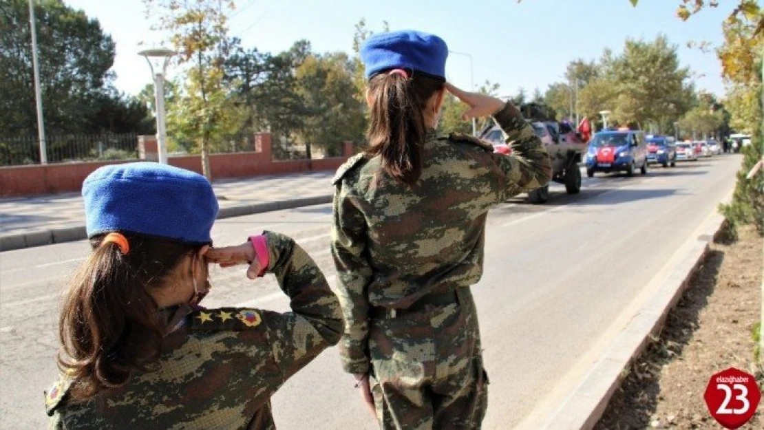 Cumhuriyetin 97. yılı Elazığ'da coşkuyla kutlandı