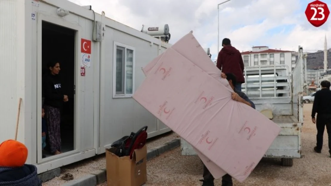 Deprem bölgesinde konteyner kente yerleşim başladı