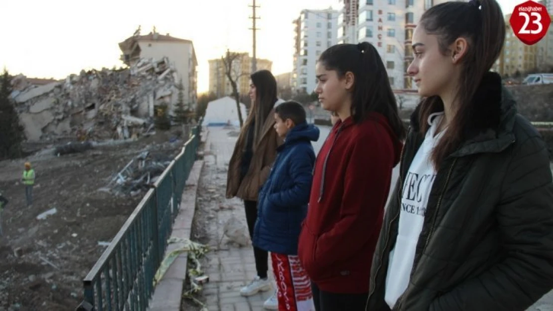 Depremin evsiz bıraktığı sporcu kardeşler, yeni madalyalar için antrenmanı bırakmıyor