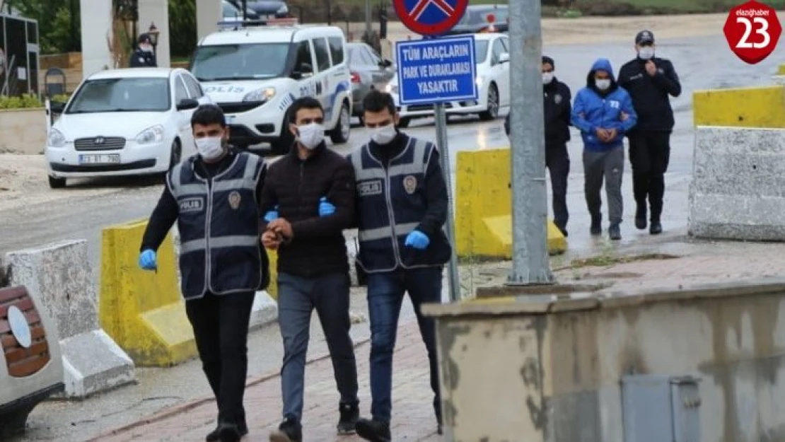 Depremzedelerin hasarlı evinden hırsızlık yapan 2 şüpheli de tutuklandı