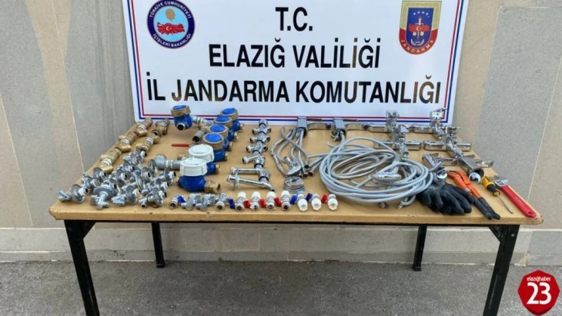 Hankendi'de Jandarma Ekipleri Hırsızları Suçüstü Yakaladı