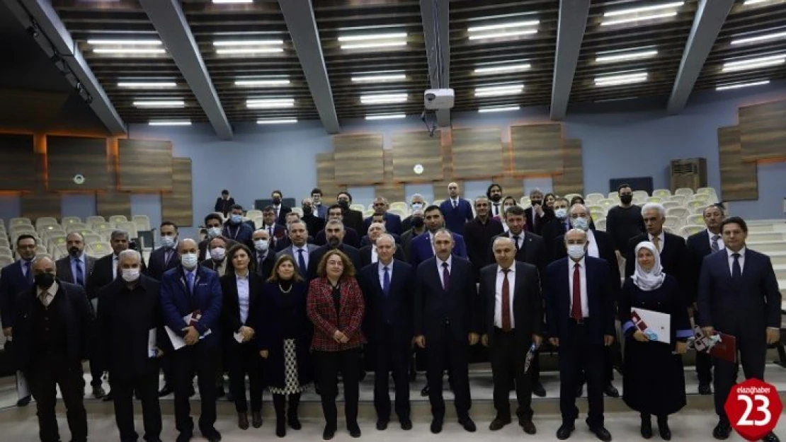 Dünyanın en etkili bilim insanları listesine giren akademisyenlere teşekkür belgesi verildi