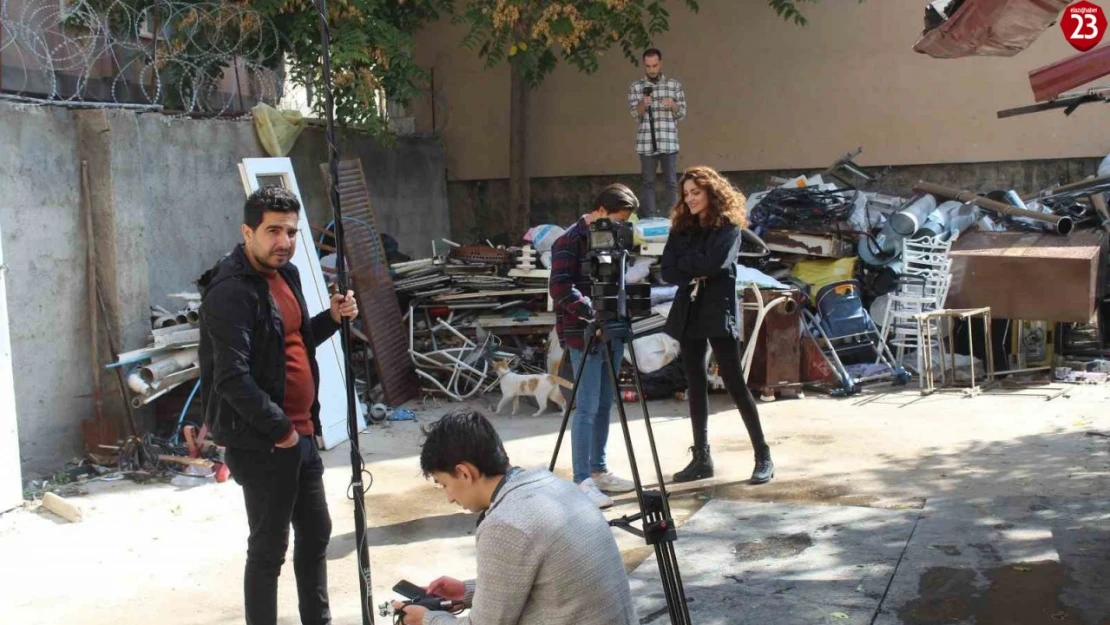 Elazığ Belediyesi Sanat Akademisi, yeni öğrencilerini arıyor