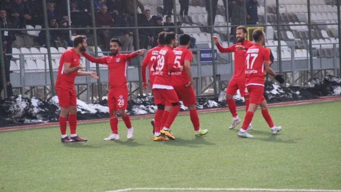 Elazığ Belediyespor'dan 10 İmza Birden