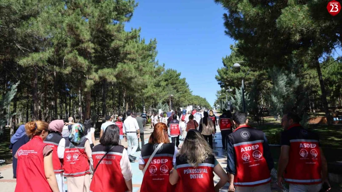 Elazığ'da Çocuklara verilecek en güzel hediye ailedir etkinliği