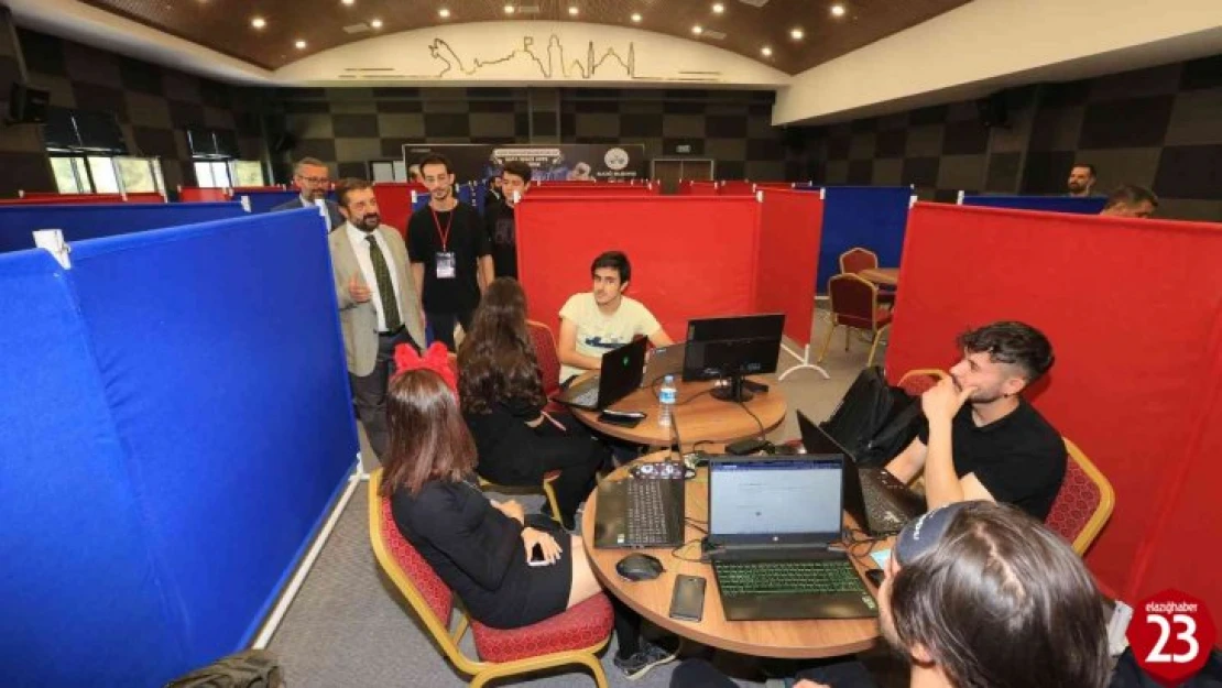 Elazığ'da, 'NASA Space Apps Challenge' etkinliğine yoğun ilgi