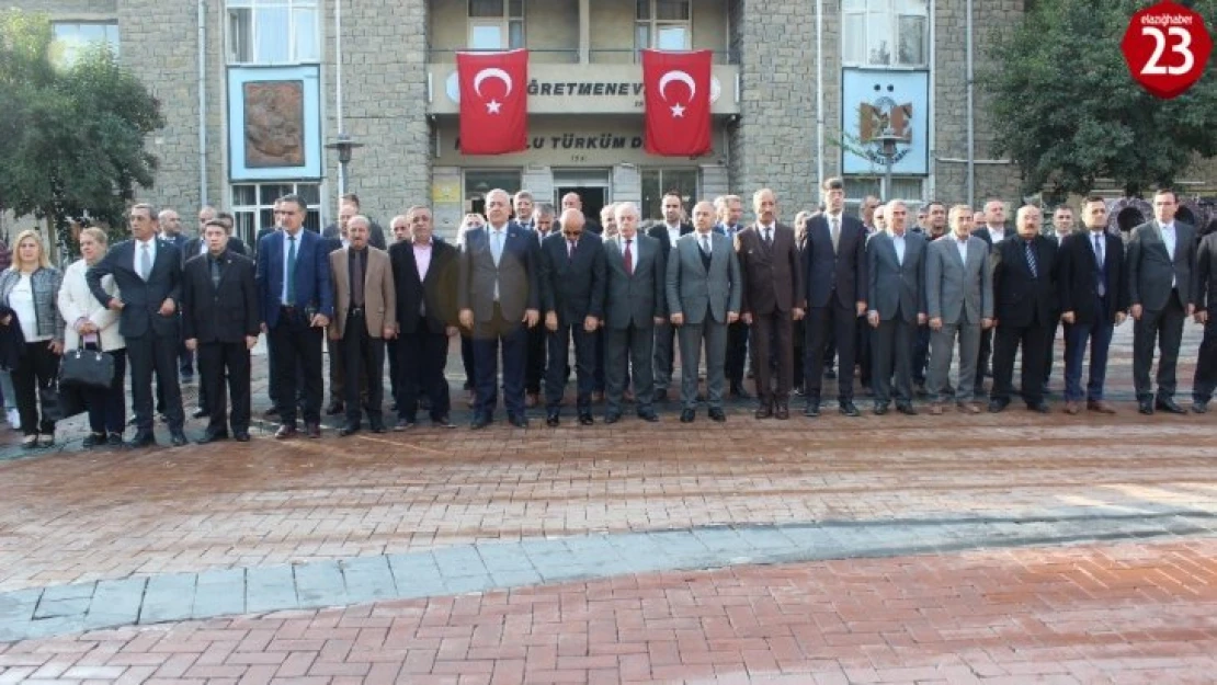 Elazığ'da, 'Öğretmenler Günü' kutlamaları