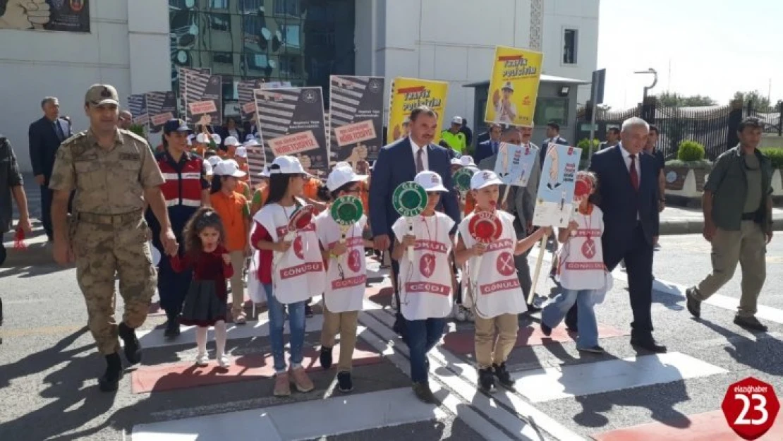 Elazığ'da Yaya Geçidi Nöbeti Etkinliği