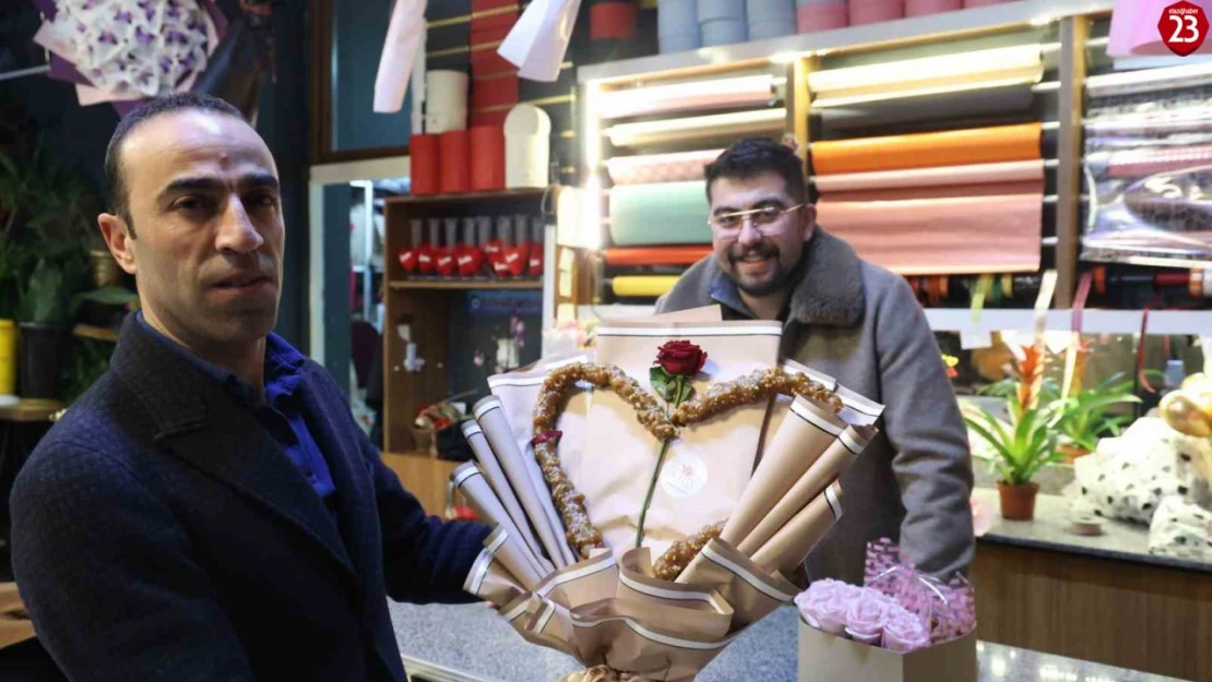 Elazığ'da Sevgililer Günü'ne Özel Orcik Buketleri Yoğun İlgi Gördü