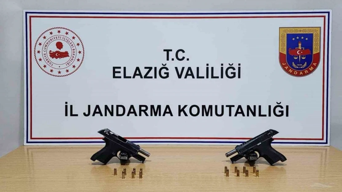 Elazığ'da 2 adet ruhsatsız tabanca ele geçirildi