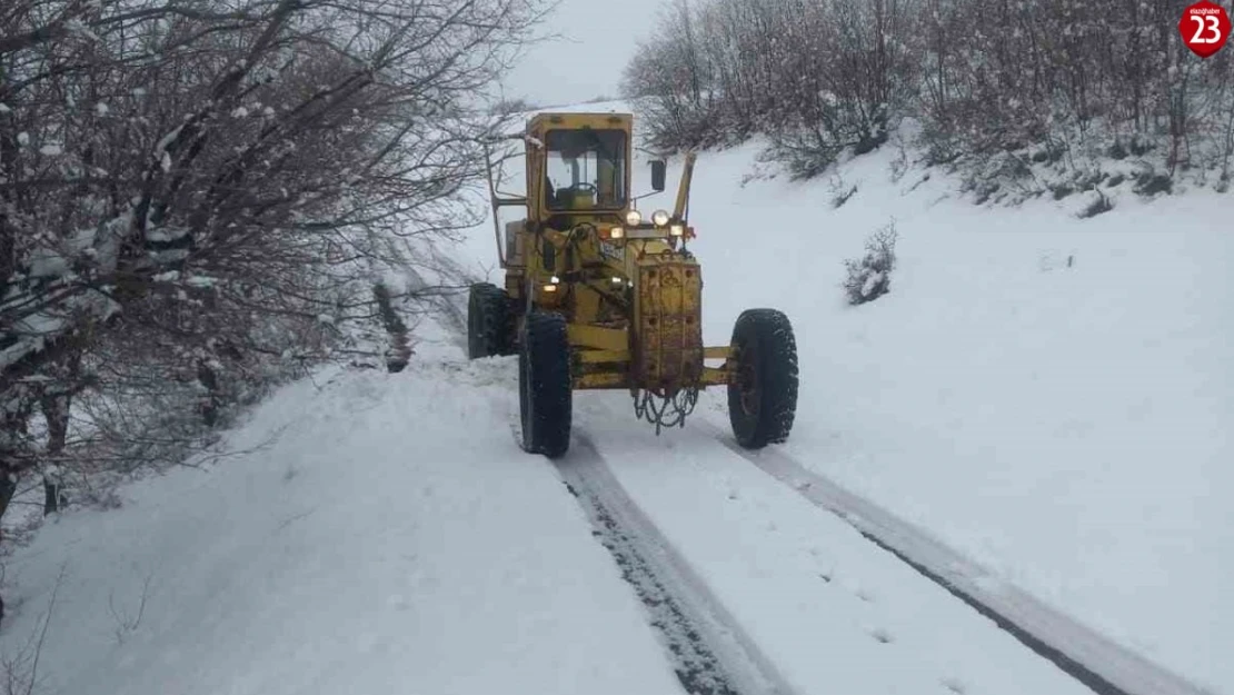 Elazığ'da Kar Yağışı: 54 Köy Yolu Ulaşıma Kapandı