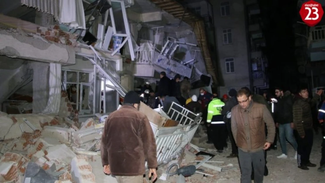 Elazığ'da 6.8 büyüklüğünde deprem