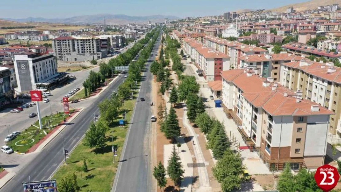 Elazığ'da 7 bin 200 metrelik bisiklet yolunun yapımı sürüyor