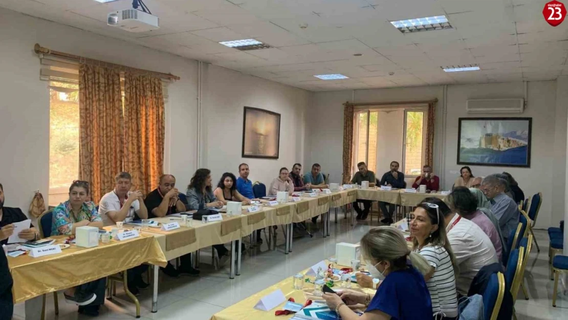 Elazığ'da aile hekimlerine  eğitim