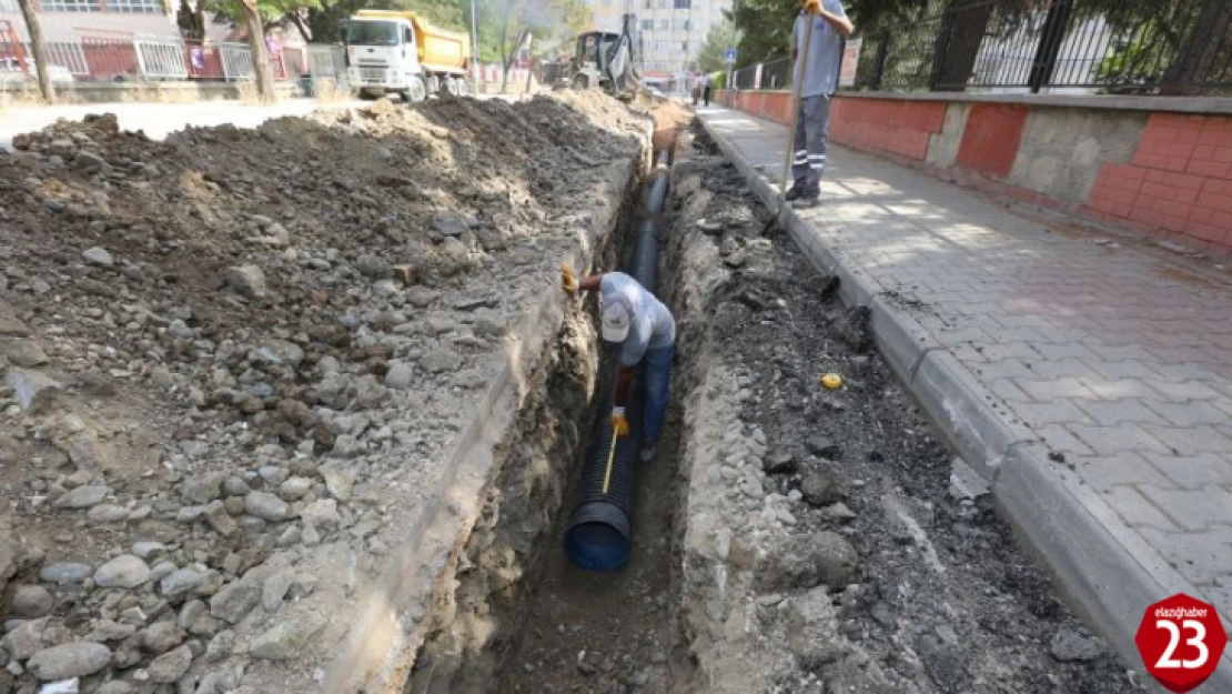 Elazığ'da Altyapı Yenileme Çalışmaları Sürüyor