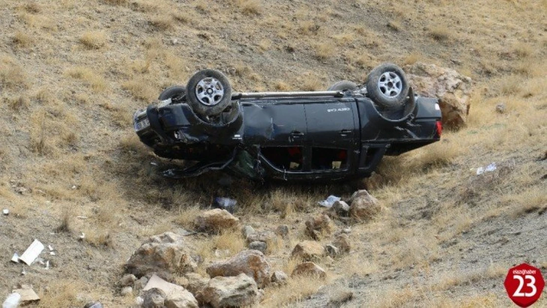 Elazığ'da araç şarampole uçtu: 1 yaralı