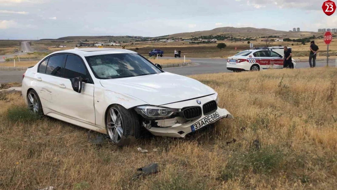 Yine aynı yerde yarım saat arayla ikinci kaza, 4 yaralı