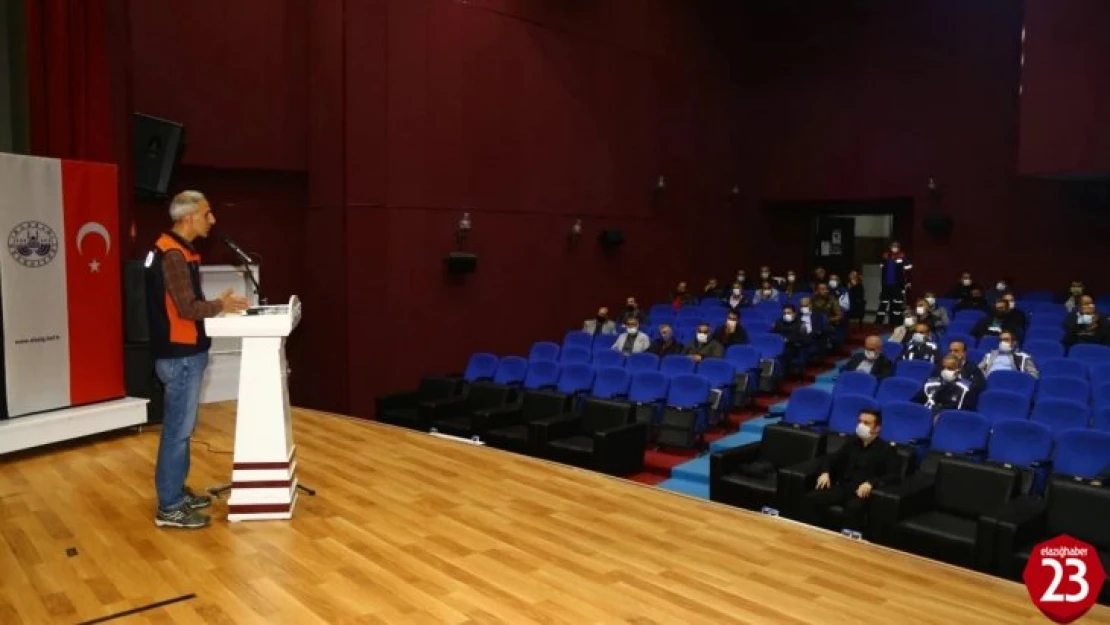 Elazığ'da belediye personeline afet eğitimi semineri