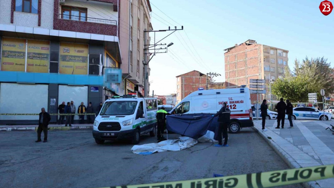 Korkunç Kaza, Yaşlı Adam Olay Yerinde Hayatını Kaybetti !