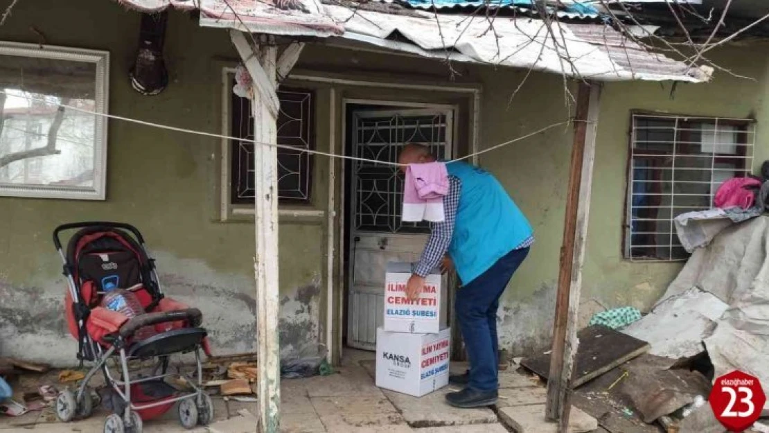 Elazığ'da bin aileye kışlık kıyafet ve gıda yardımı