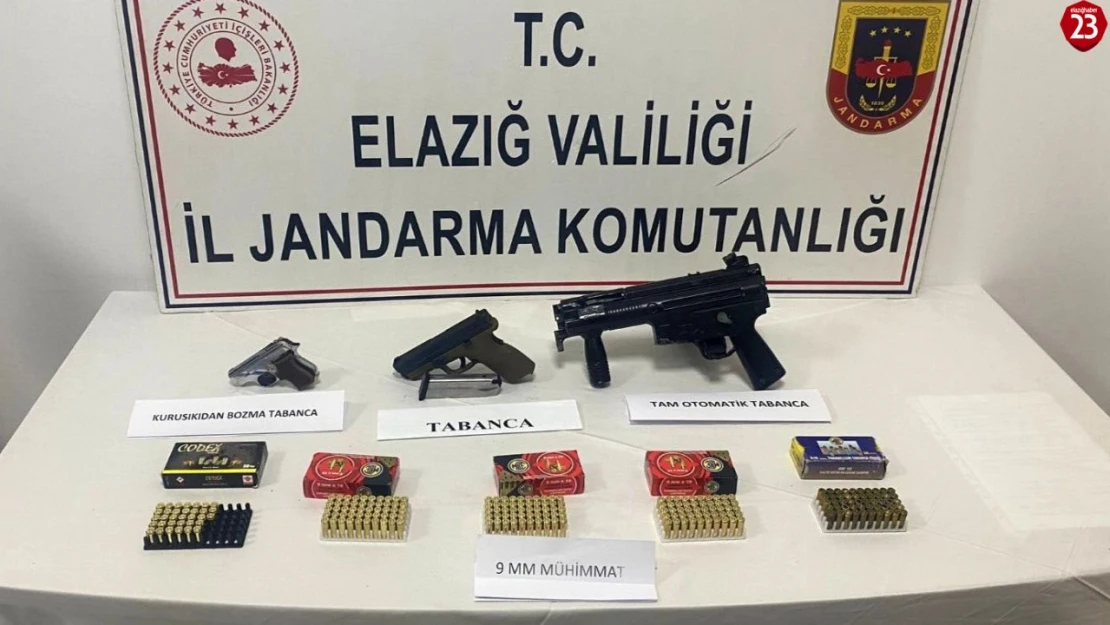 Elazığ'da bir işletmede yapılan aramda ruhsatsız tabanca ele geçirildi