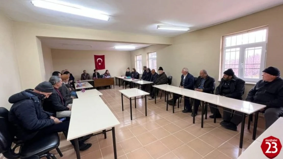 Elazığ'da çiftçilere 'tarımda tasarruflu su kullanma' eğitimi verildi