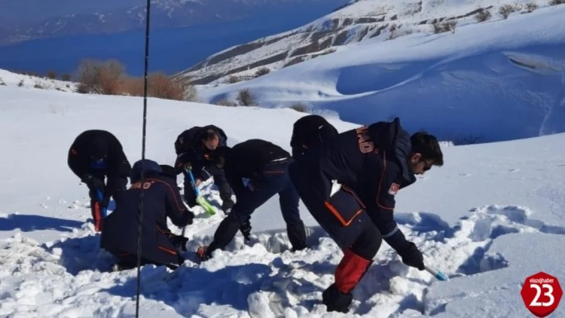 Elazığ'da çığda arama ve kurtarma tatbikatı