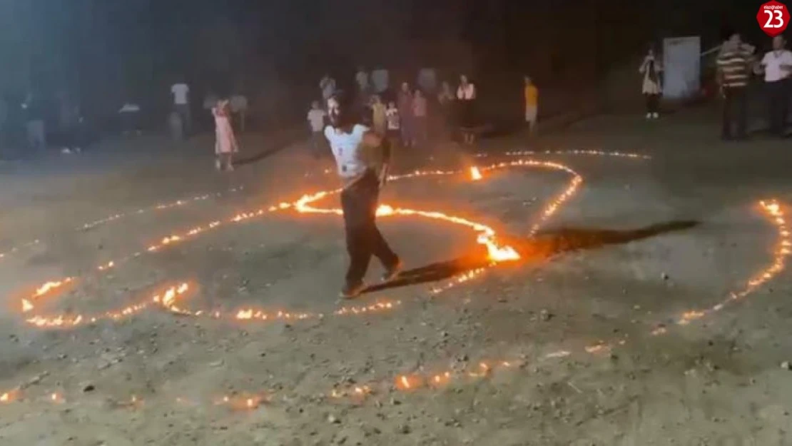 Elazığ'da çılgın davulcudan ateşli şov