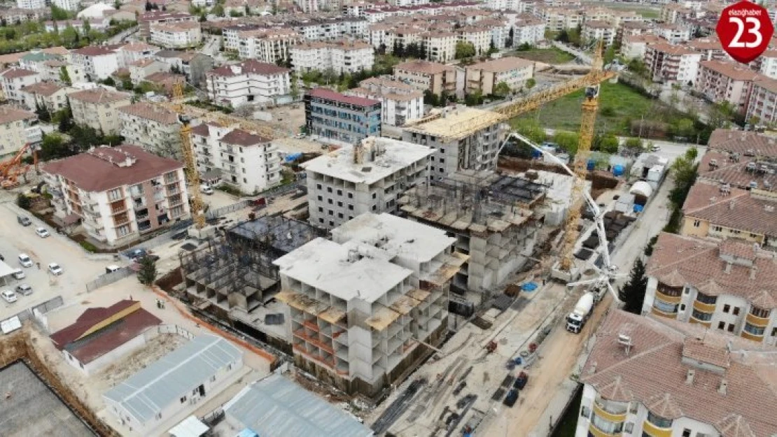 Elazığ'da deprem konutları hızla yükseliyor, bazılarının kaba inşaatı bitti