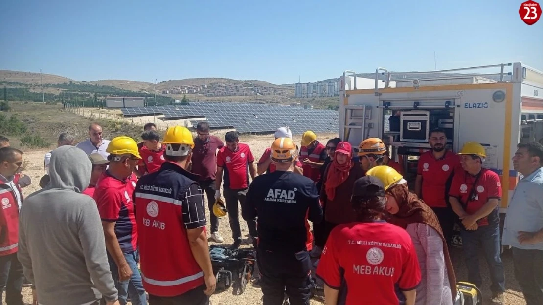 Elazığ'da depremde arama kurtarma eğitimi