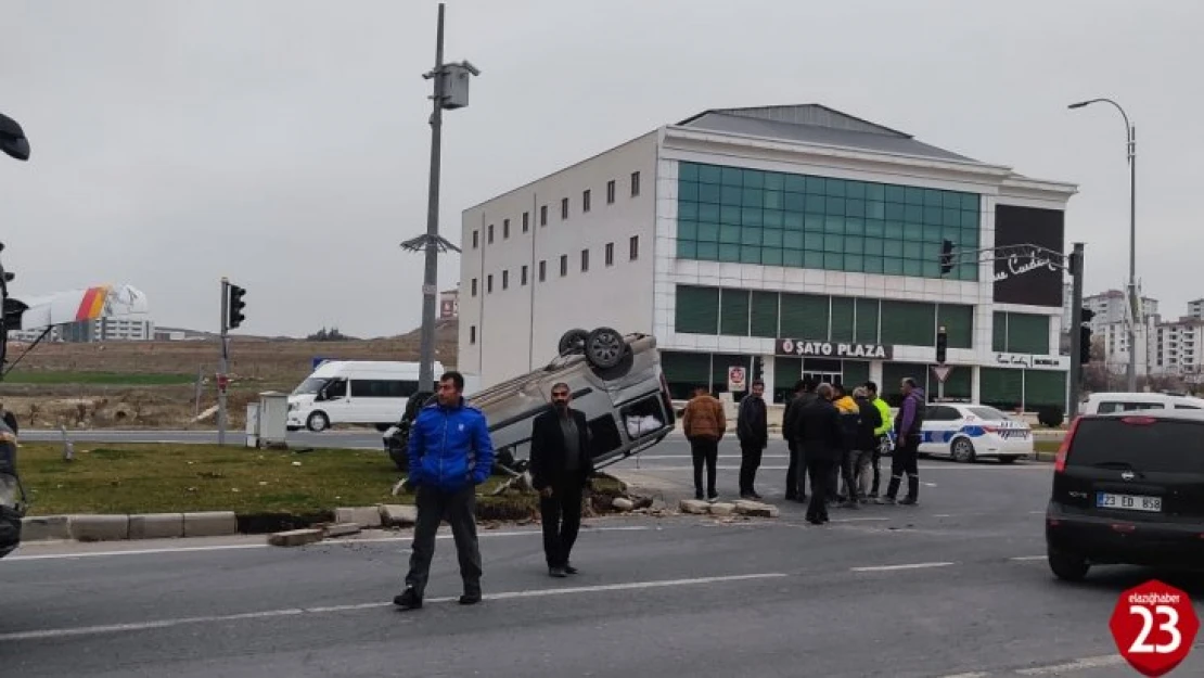 Elazığ'da emniyet kemeri hayat kurtardı
