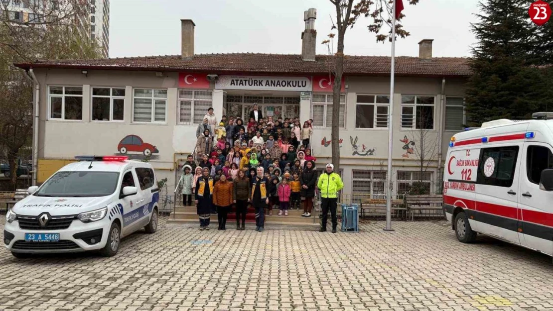 Elazığ'da Miniklere 'Fermuar Sistemi' Eğitimi: Yaşama Yol Ver Kampanyası Devam Ediyor