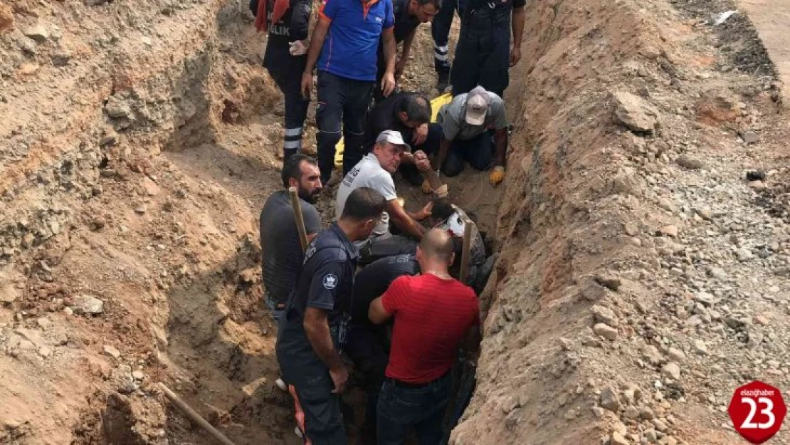 Elazığ'da Göçük Altında Kalan İşçi İçin Ekipler Seferber Oldu