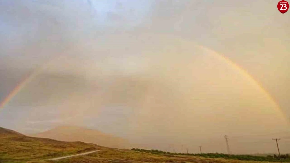 Elazığ'da gökkuşağı mest etti