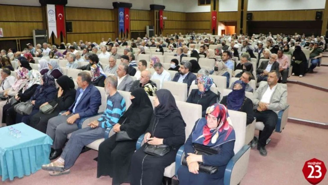 Elazığ'da hac seminerleri başladı