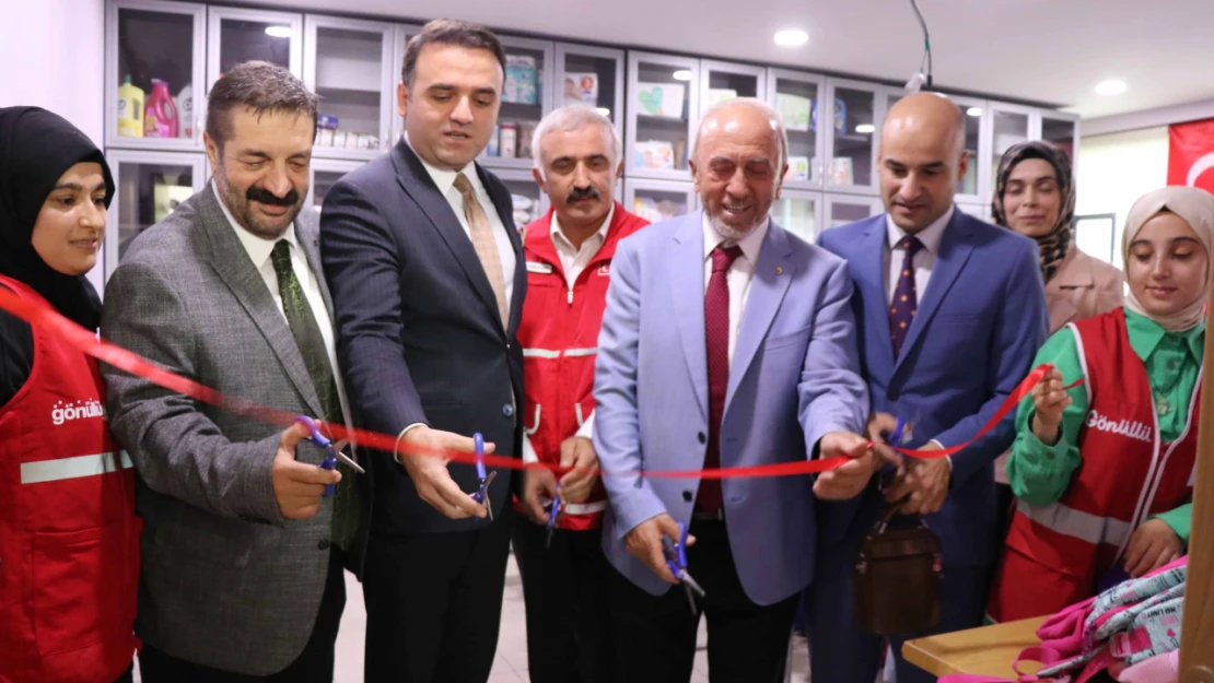 Elazığ'da İhtiyaç Sahibi Hükümlüler ve Aileleri İçin Sosyal Market Ve Butik Mağaza Açıldı